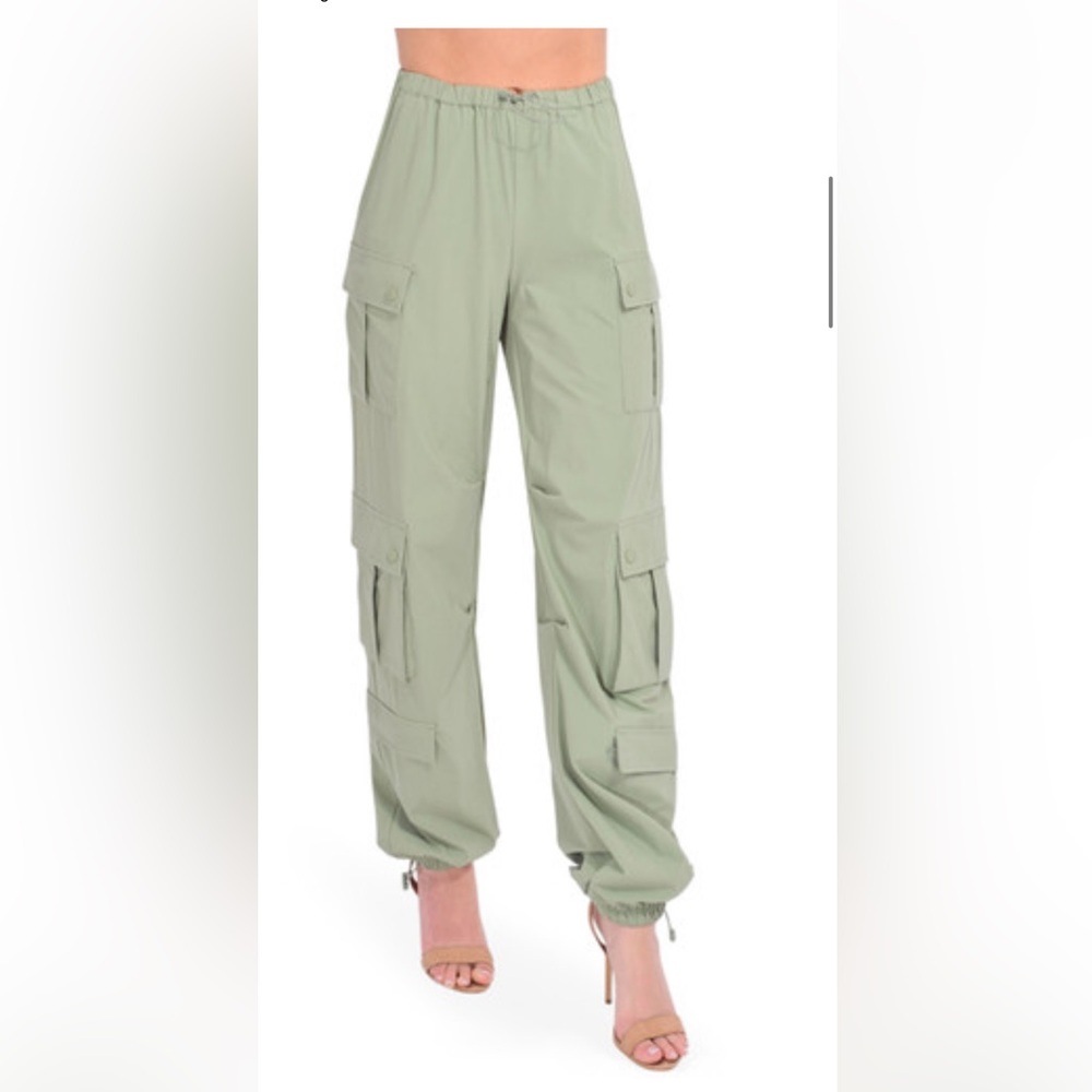 Alice + Olivia Sage Green Cargo Joggers